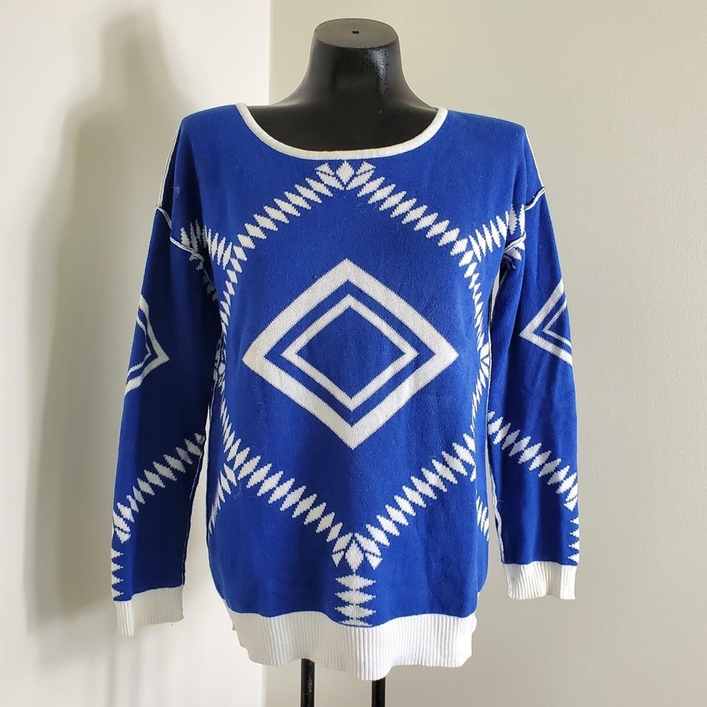 K1P1 Blue & White Geometric Sweater Sz S